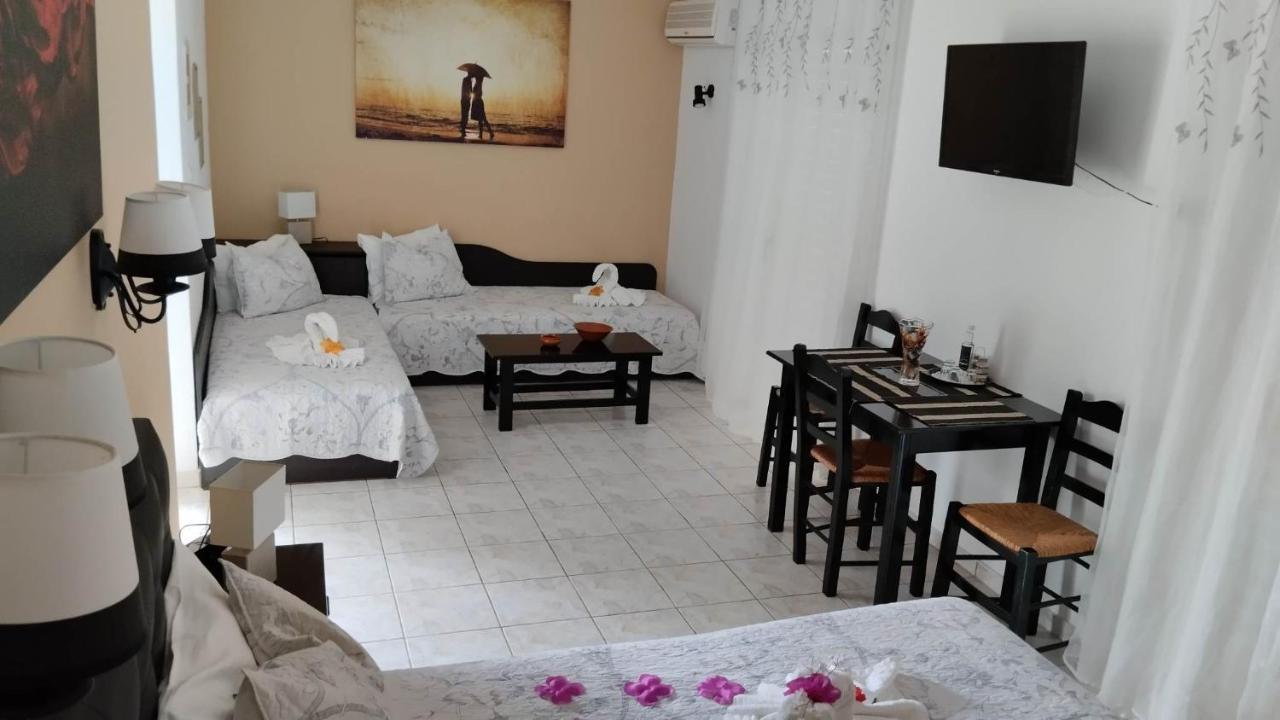 Golden Sun Apartments Rodakino Exterior foto